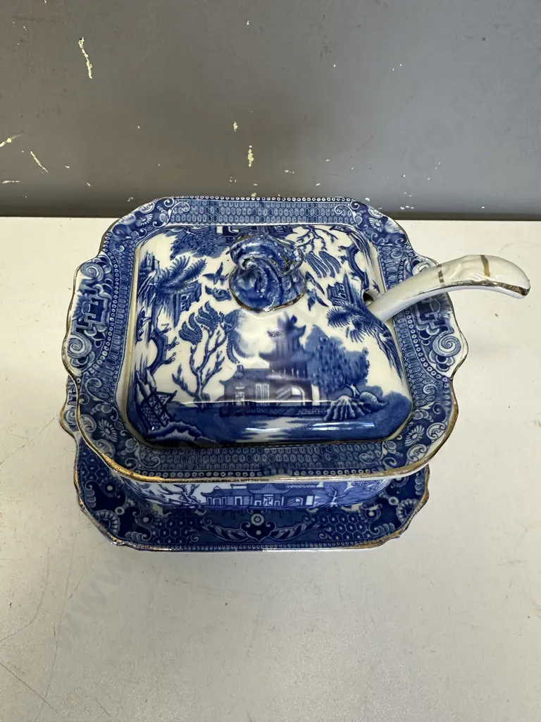 Burleighware Willow Tureen With Lid, Underplate & Ladle Image 1++
