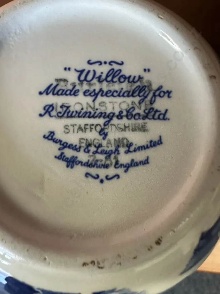 Vintage Willow R Twining & Co Blue & White Lidded Ginger Jar Burgess & Leigh Image 1++