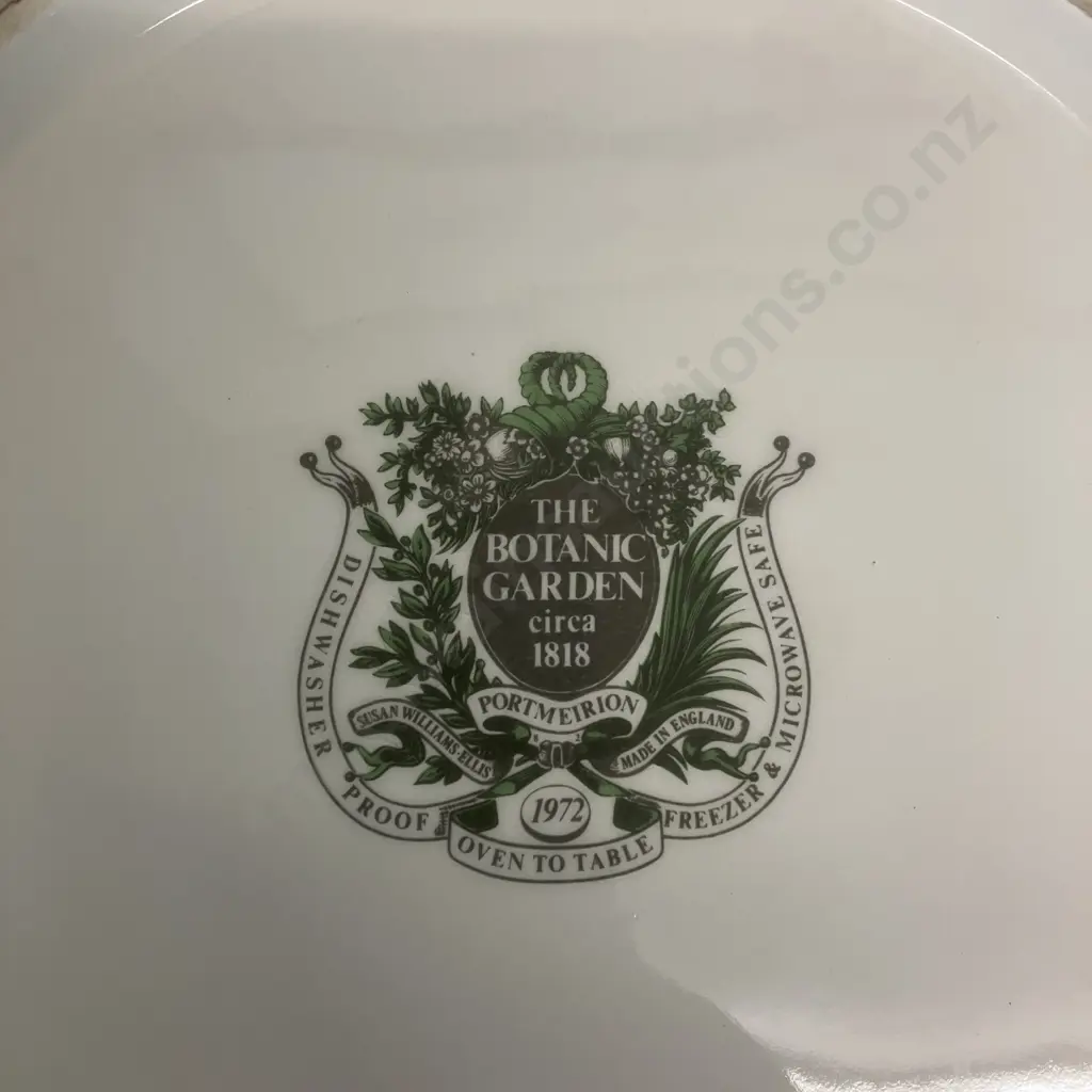 Vintage Portmeirion Botanic Garden Large Casserole, Dog Rose & Cotton Flower - Susan Williams-Ellis. 14 x 29cm Image 1++