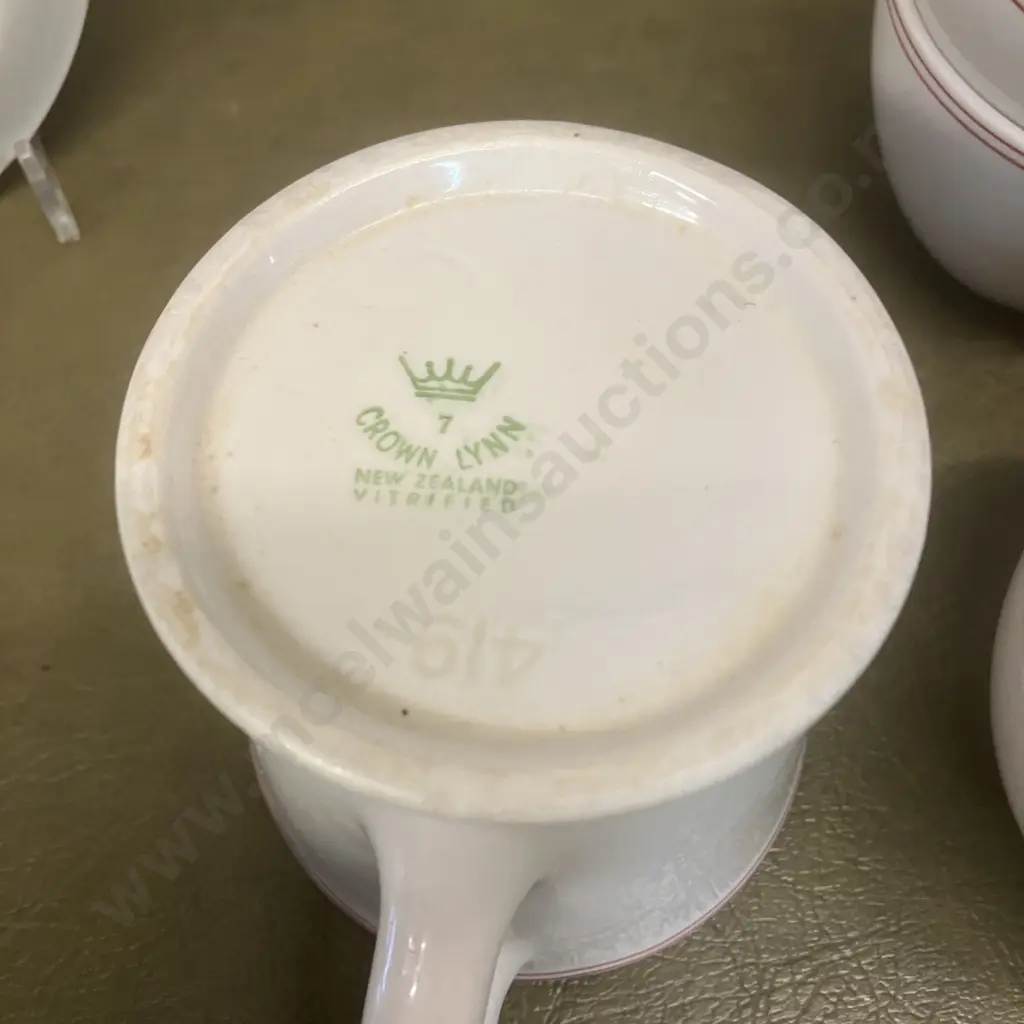 Vintage Crown Lynn Mug & Three Cups Hotel Ware - Vitrified White With Two Red Stripes (1960s) Image 1++