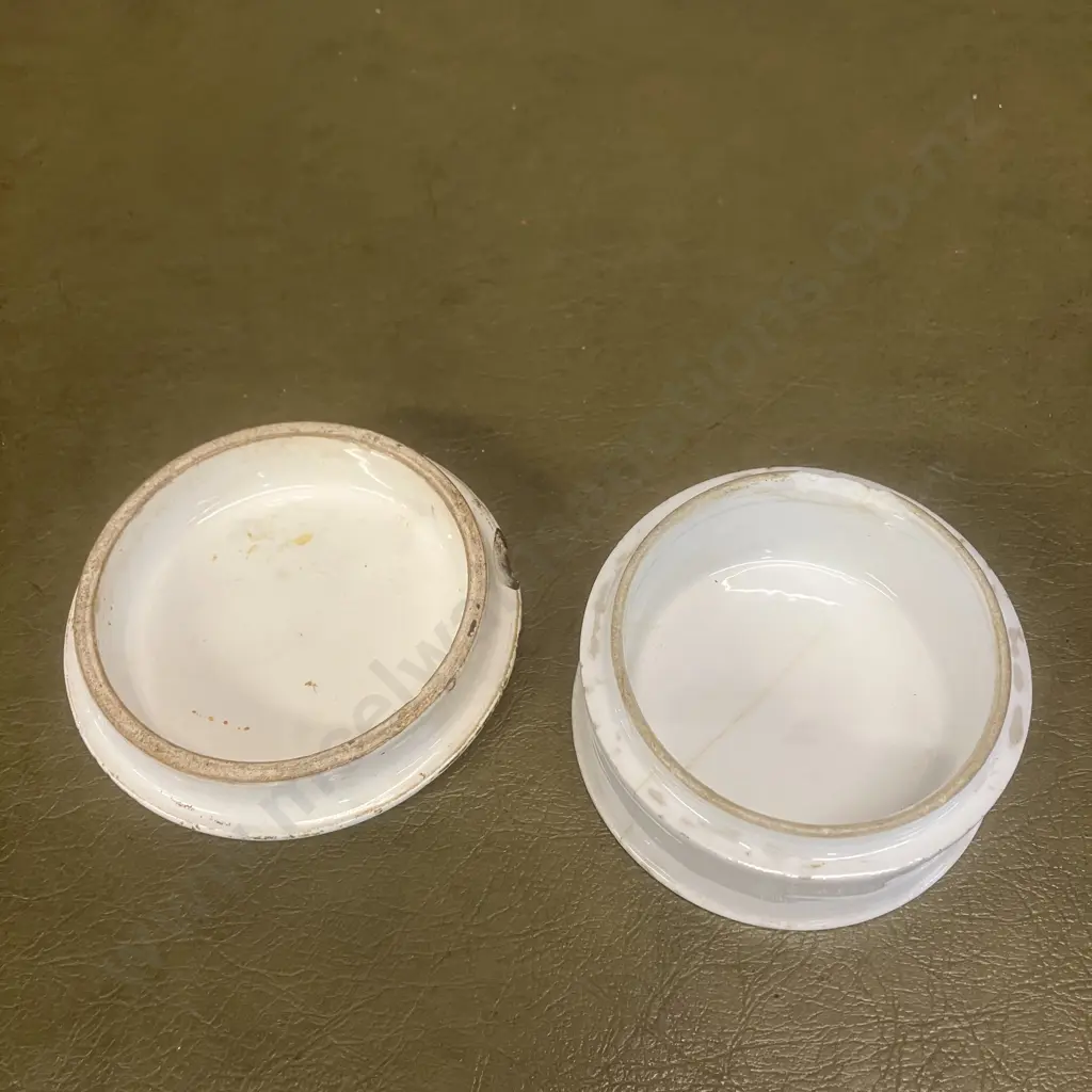 Victorian Pot & Lid / Base (As Found) Image 1++