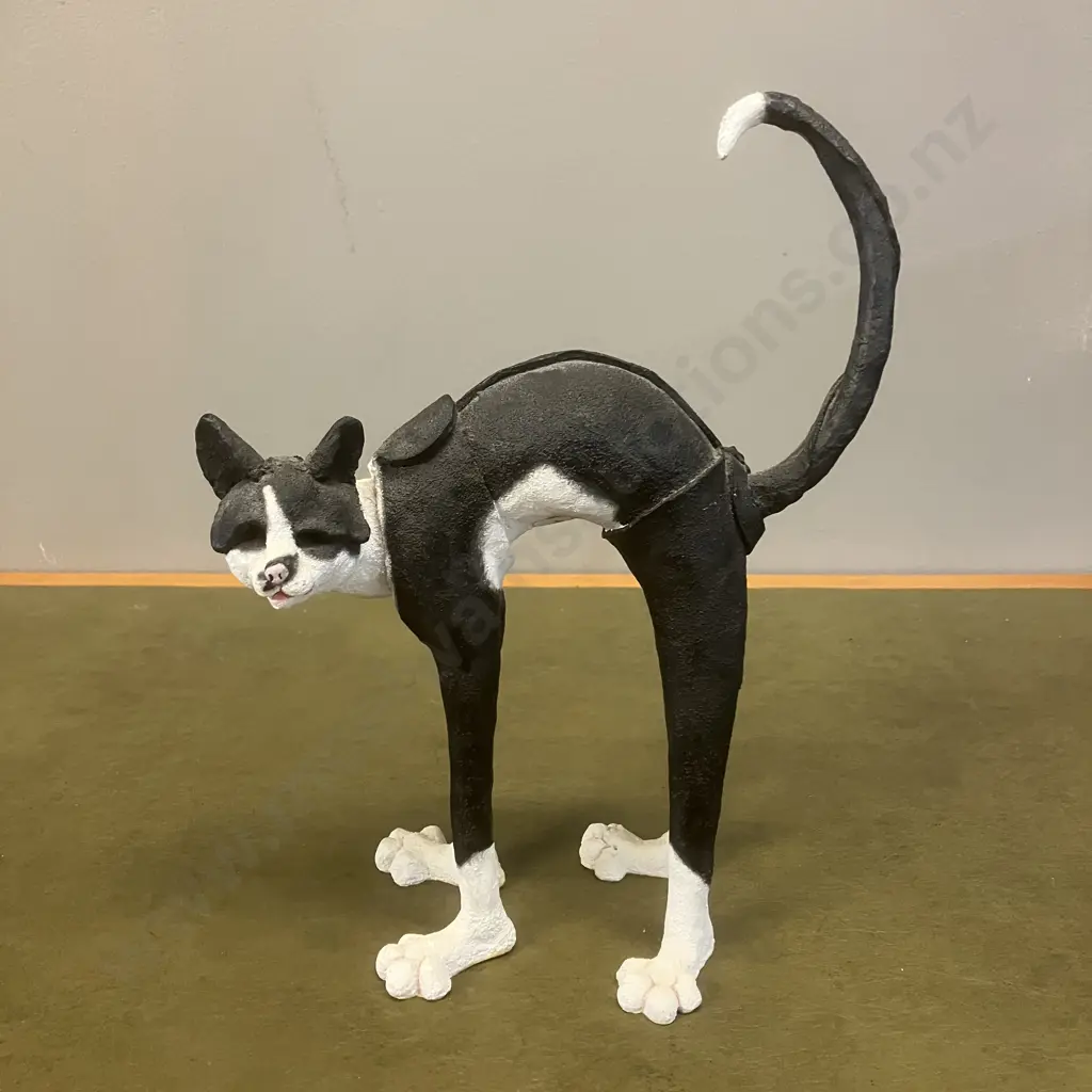 Country Artists A Breed Apart 'Archie'. H29cm Image 1++