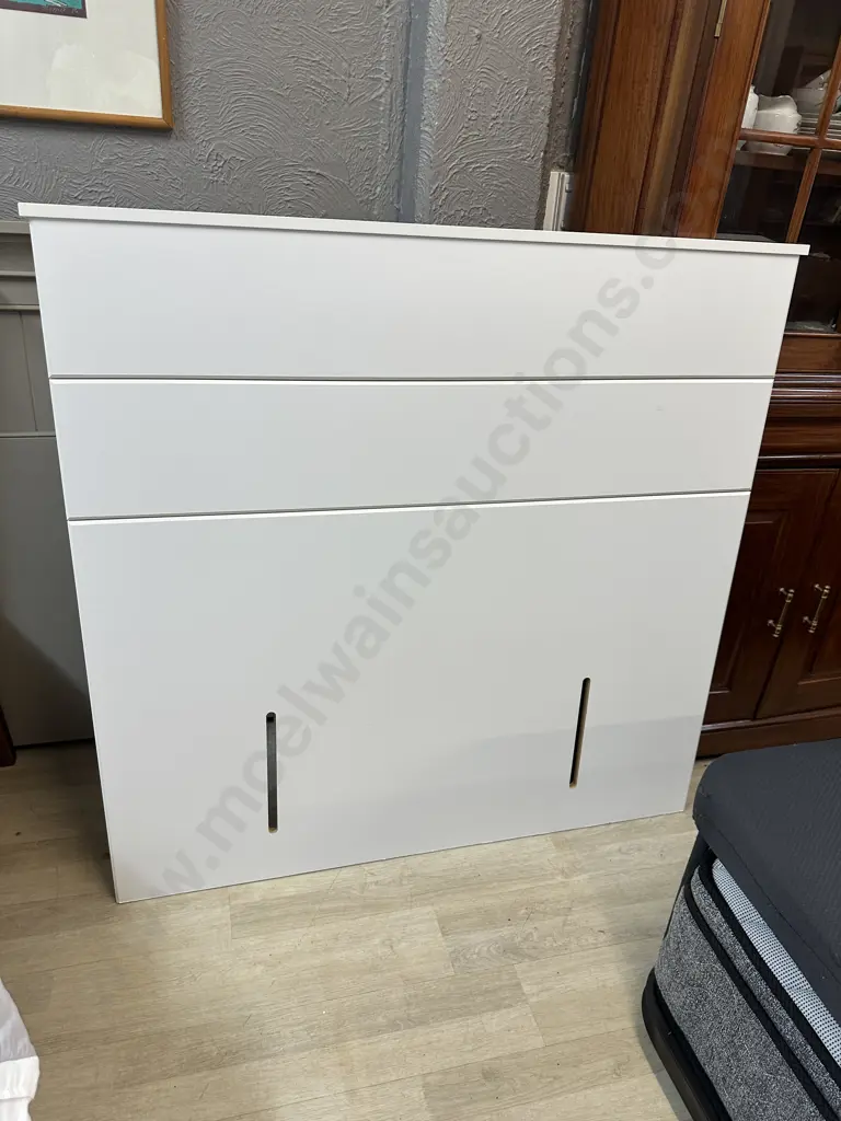 King Single Wooden Headboard Painted White Image 1++