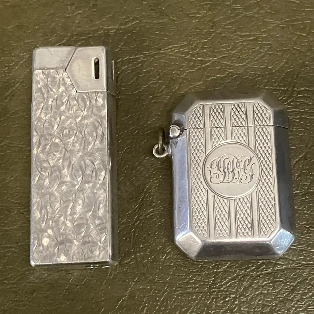 Vintage 1970s Japan Maruman DL-18 Cigarette Lighter & A Hallmarked Silver Vesta Case Image 1++