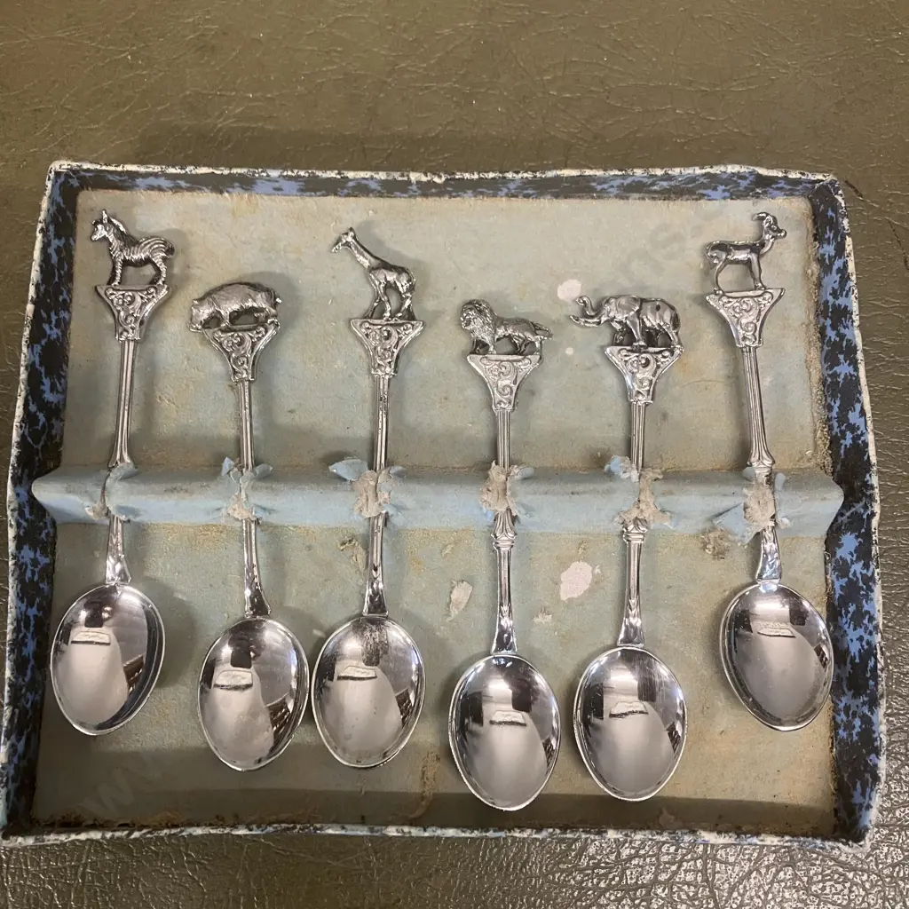 Boxed Set of Six Teaspoons With African Animal Finials Image 1++