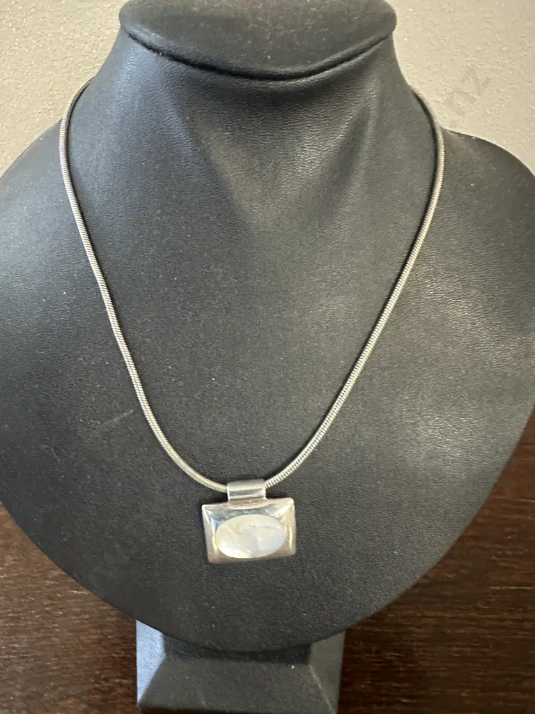 Stamped 925 Pendant On Silver Coloured Snake Chain  Image 1++