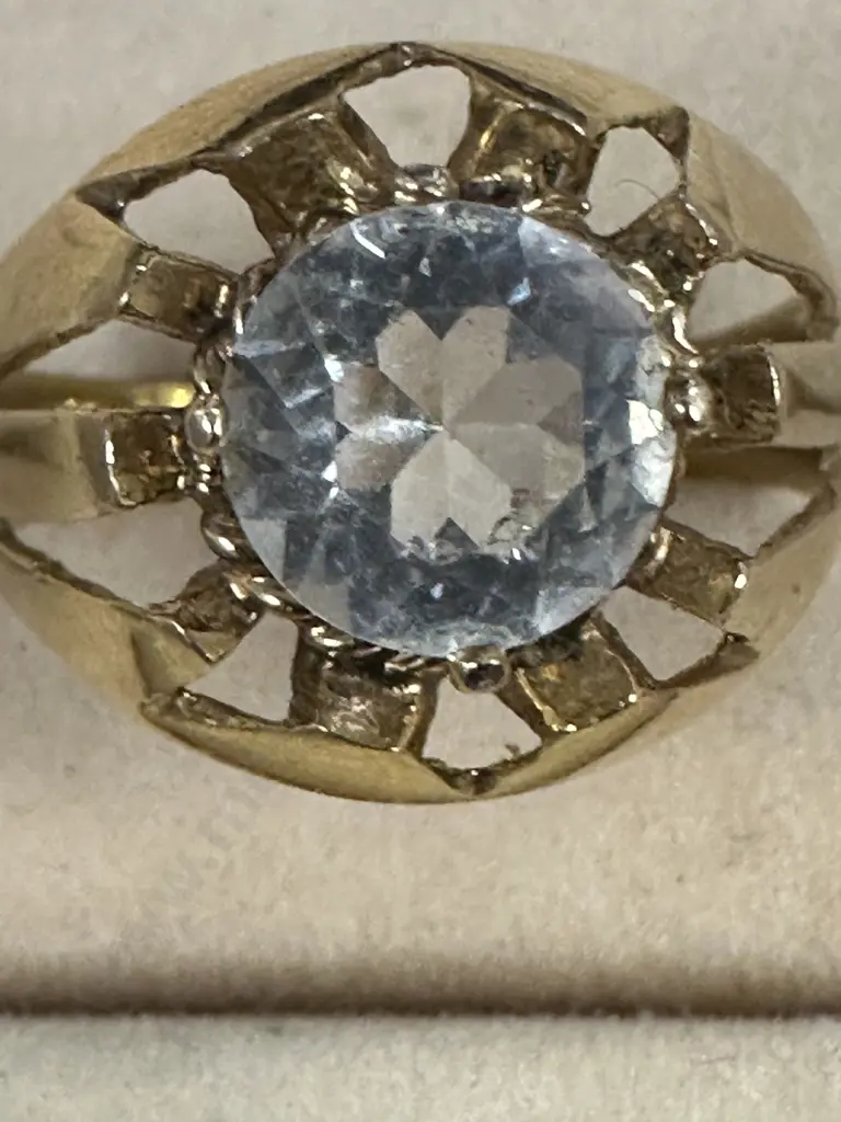 Gold 375 Mens Ring With Large Clear Stone? Jewellers Mark  Image 1++