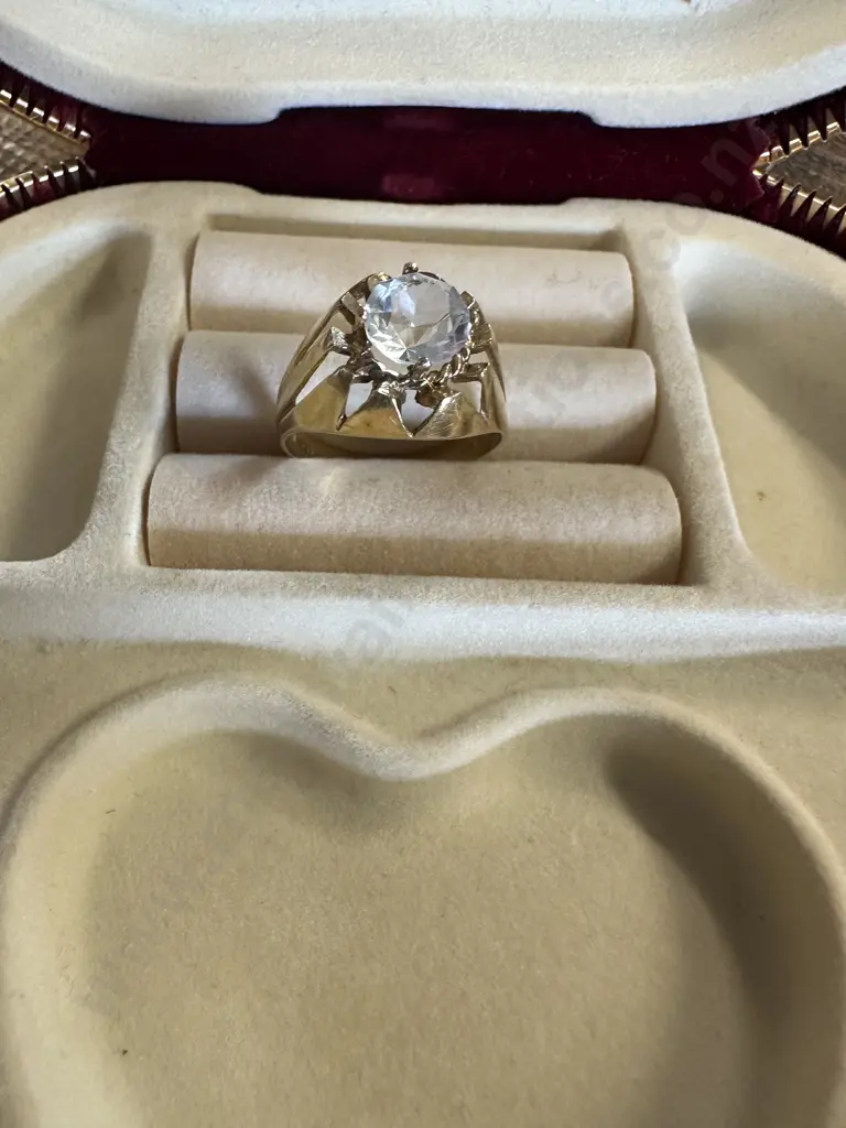 Gold 375 Mens Ring With Large Clear Stone? Jewellers Mark  Image 1++