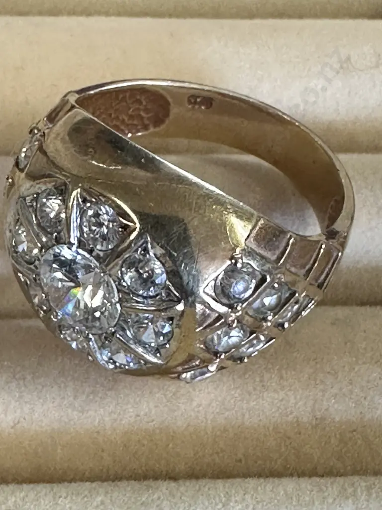 Gold Ring Stamped? With Large Clear Stone, 8 Medium & 12 Small Stones Image 1++