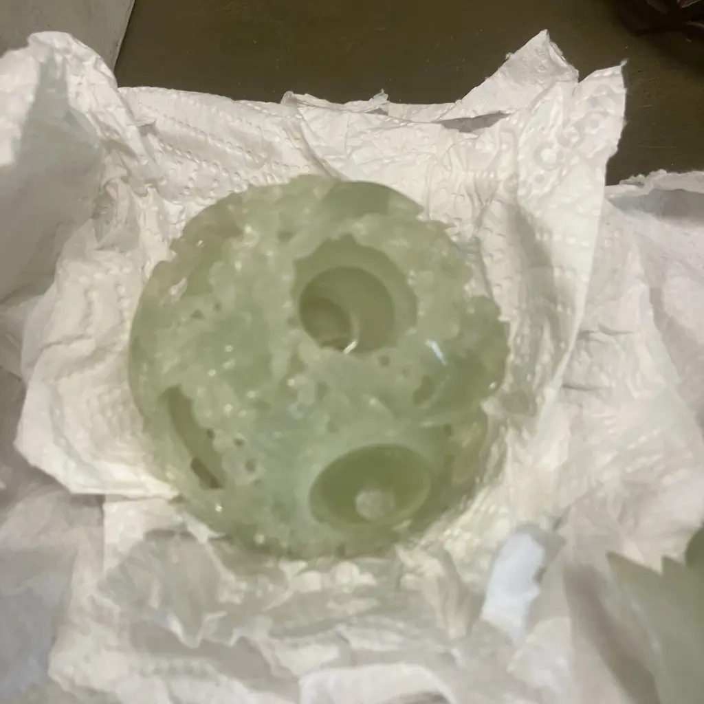 Vintage Chinese Hand Carved Jade Phoenix Peony Sculpture With Carved Stand (Damaged) Image 1++