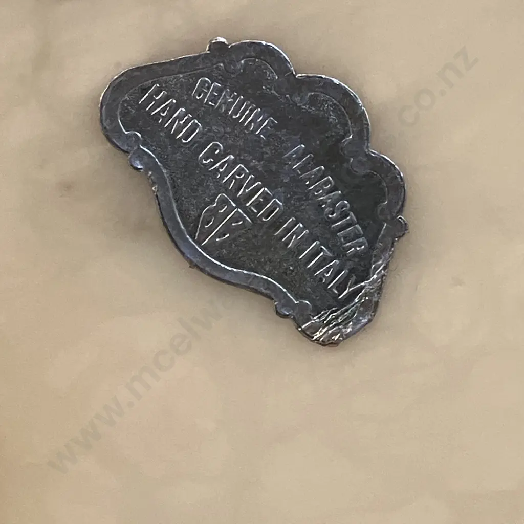 Italian Hand Carved Alabaster Trinket Box With Hinged Lid Image 1++