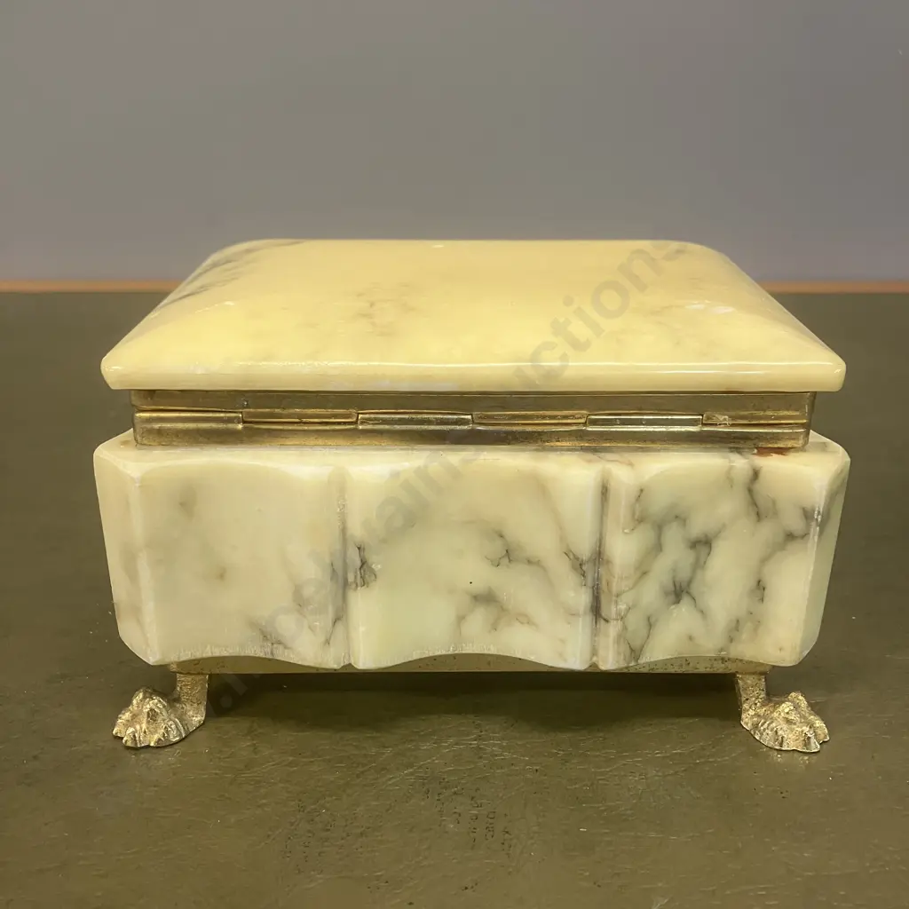 Italian Hand Carved Alabaster Trinket Box With Hinged Lid Image 1++