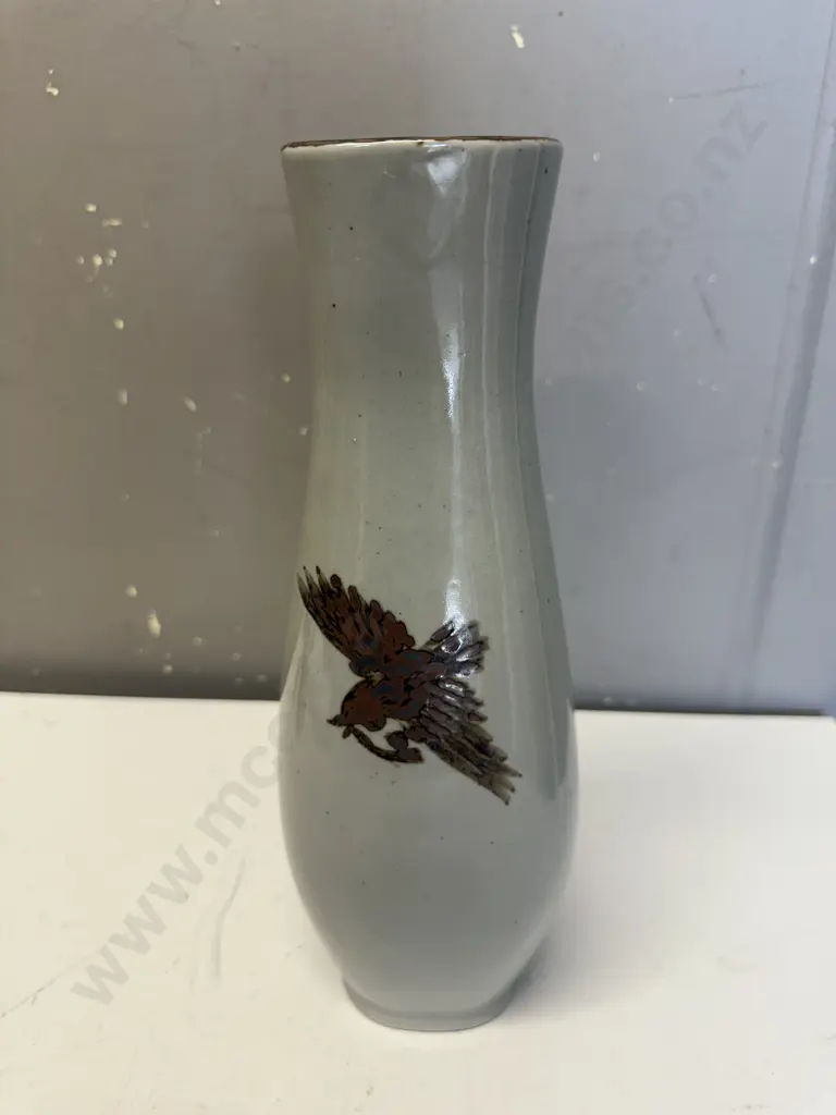 Japanese Vase Hand Painted Two Birds In Flight H30cm. Image 1++