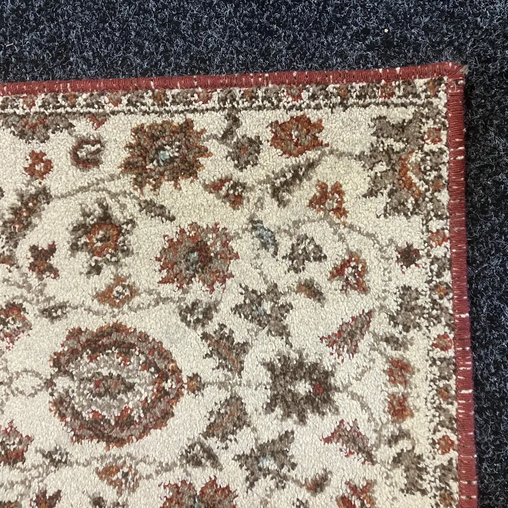 Small Red & Cream Floor Rug - 100 x 54cm Image 1++