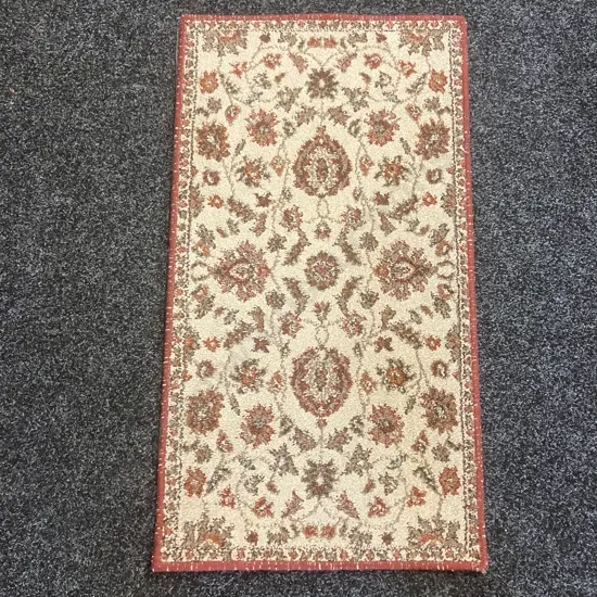 Small Red & Cream Floor Rug - 100 x 54cm