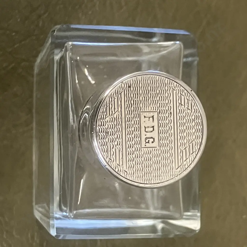 1930's Gentleman's Leather Fitted Suitcase, Sterling Silver Tops & Brushes All Hallmarked Aidie Brothers Ltd Birmingham Image 1++