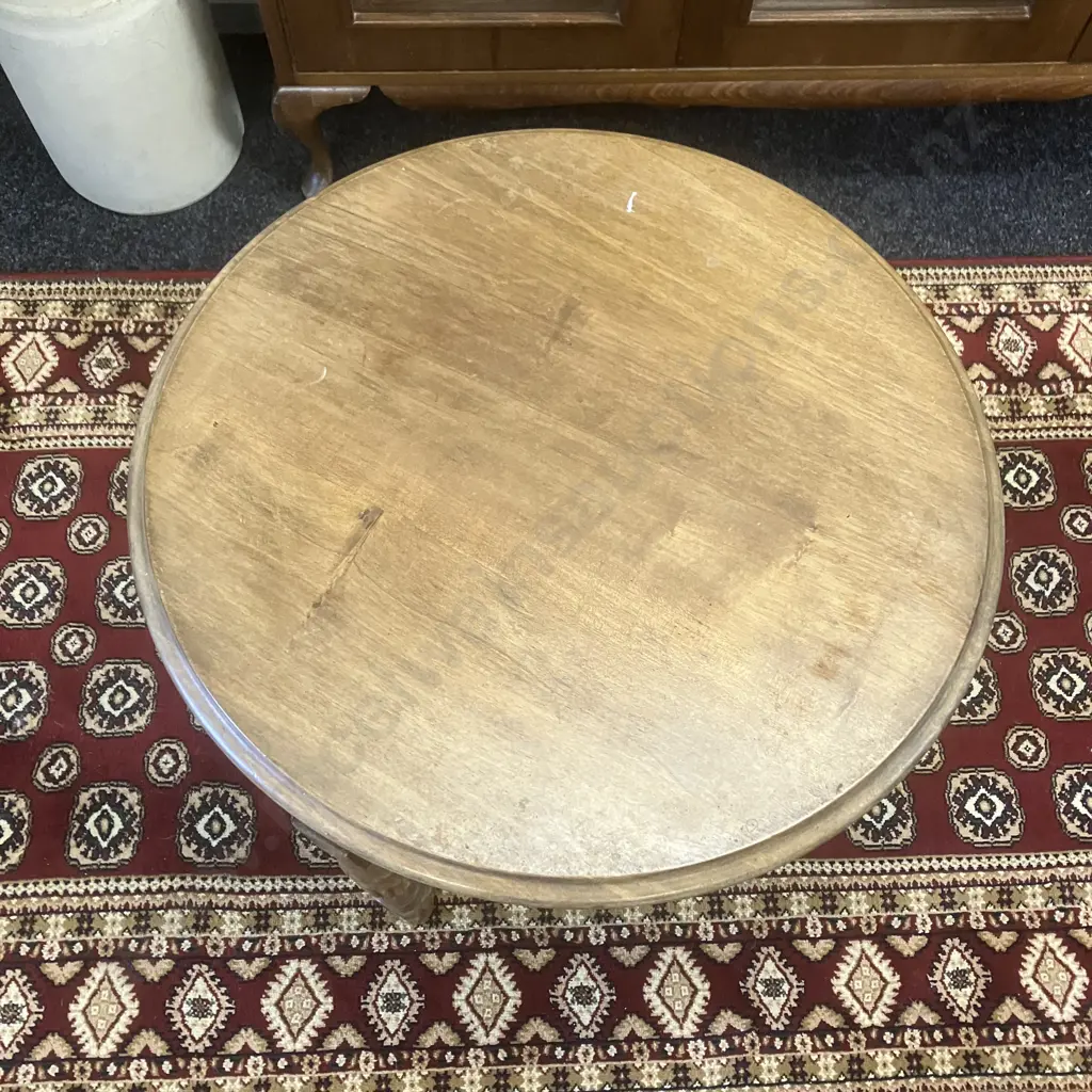 Mahogany Gramophone Table With Turned Legs & Lower Shelf. 51 x 59cm Image 1++