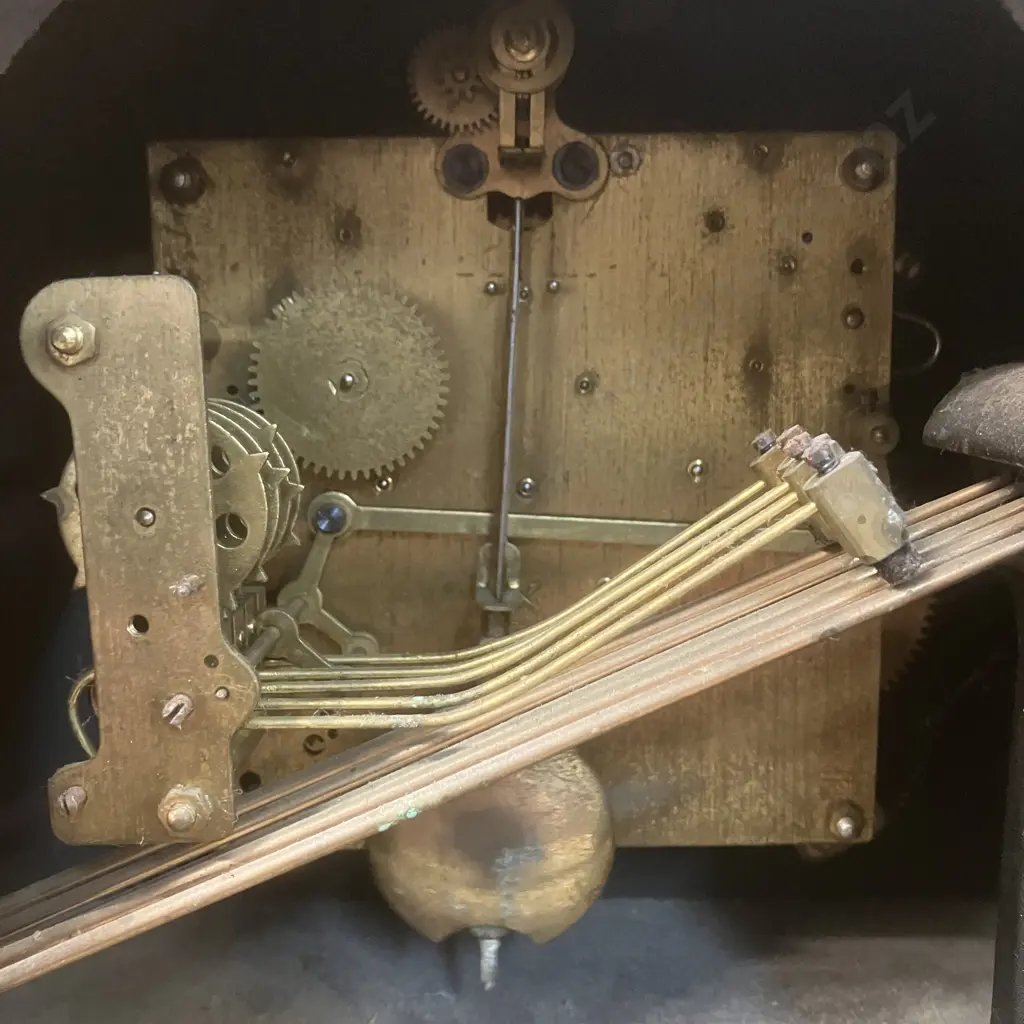 Art Deco Chiming Mantle Clock With Key (Presentation Plaque On Front Dated June 1935) Image 1++