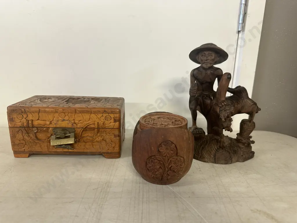 Carved Wooden Jewellery Box, Coasters & Figurine Image 1++