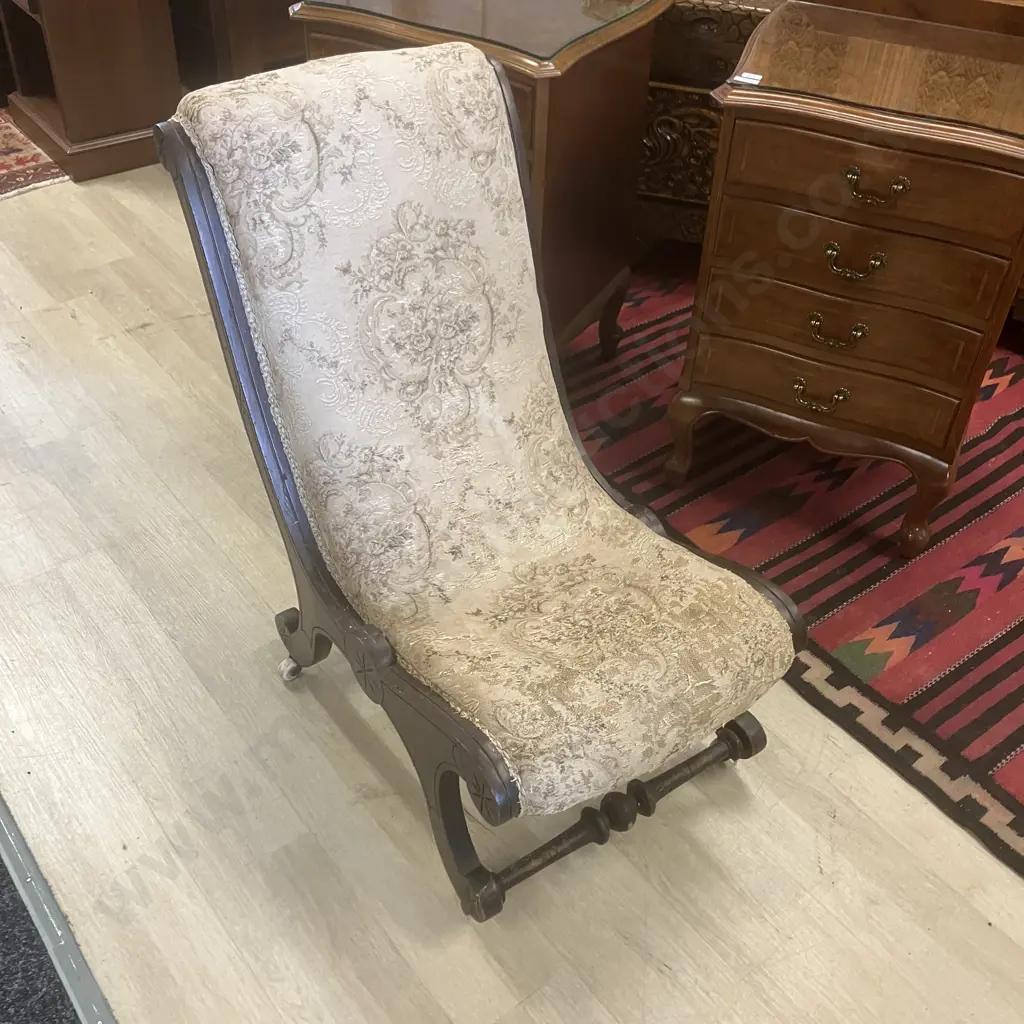 Victorian Antique Mahogany Slipper Chair Image 1++