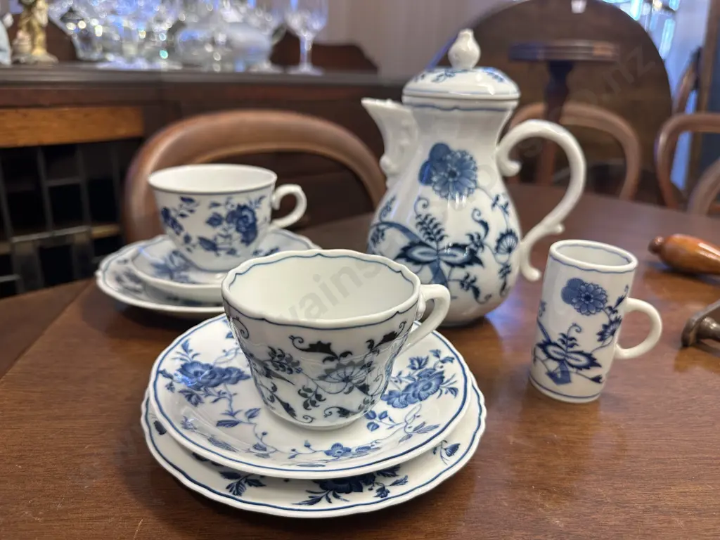 Blue Danbue Trio, Coffee Pot & Royal Meissen Trio Etc Image 1++