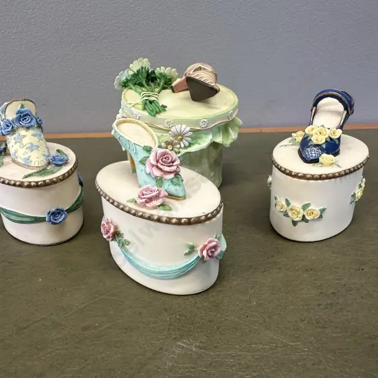 Vintage Lidded Trinket Dishes Including Willow Hall