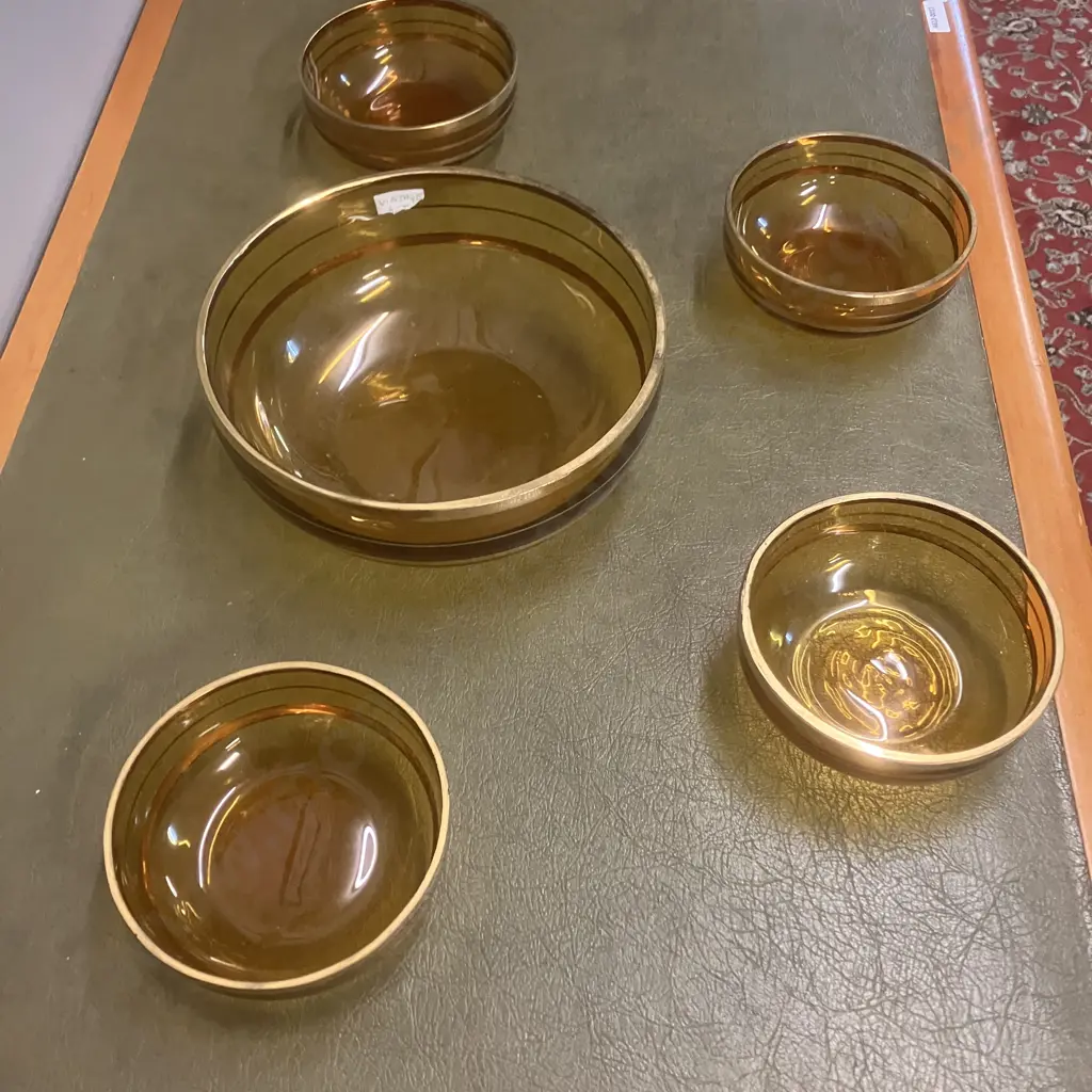 Vintage Set of Glass Bowls Image 1++