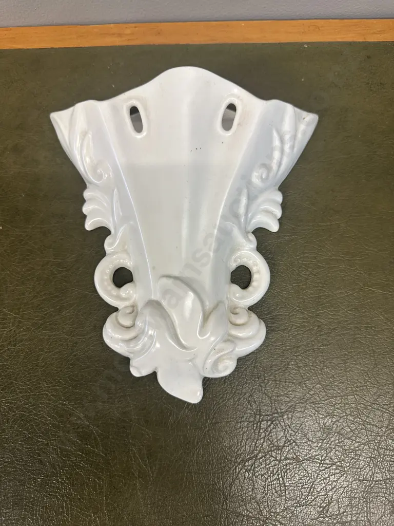 Vintage Wedgwood & Co Ltd Cream Wall Pocket Image 1++