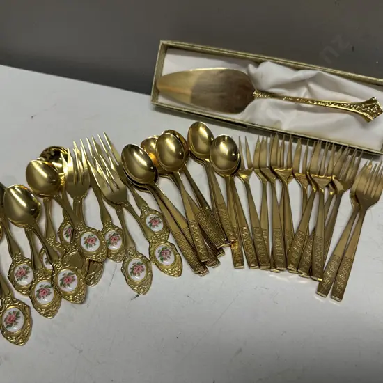 Selection Of Eetrite 24ct Gold Plated Teaspoons & Cake Forks With Pink Floral Rose Decal Etc