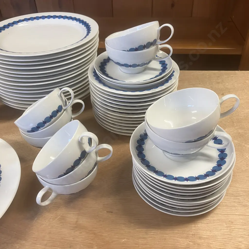 Thomas Teaset & Plates - Approx 80 Pieces Image 1++