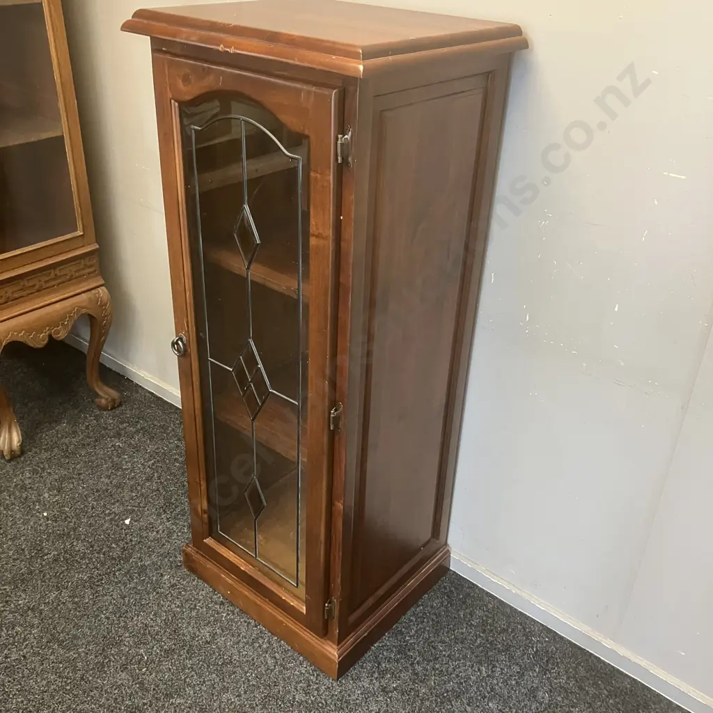Leadlight Door Display / Stereo Cabinet, Tongue & Groove Back, 2 Shelves. H135 W57 D47cm Image 1++