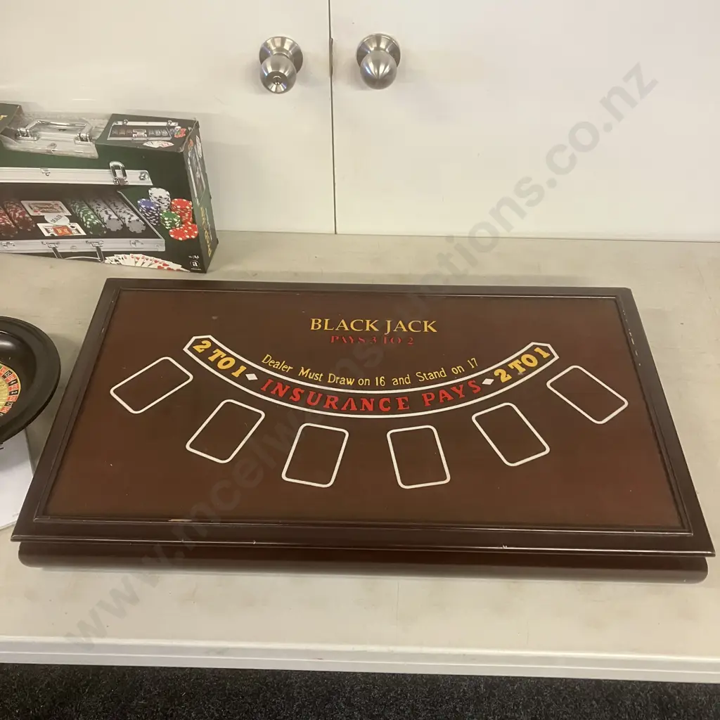 Multi-Casino Games Table Top Table, New ProPoker 300 11.5g Poker Set Image 1++