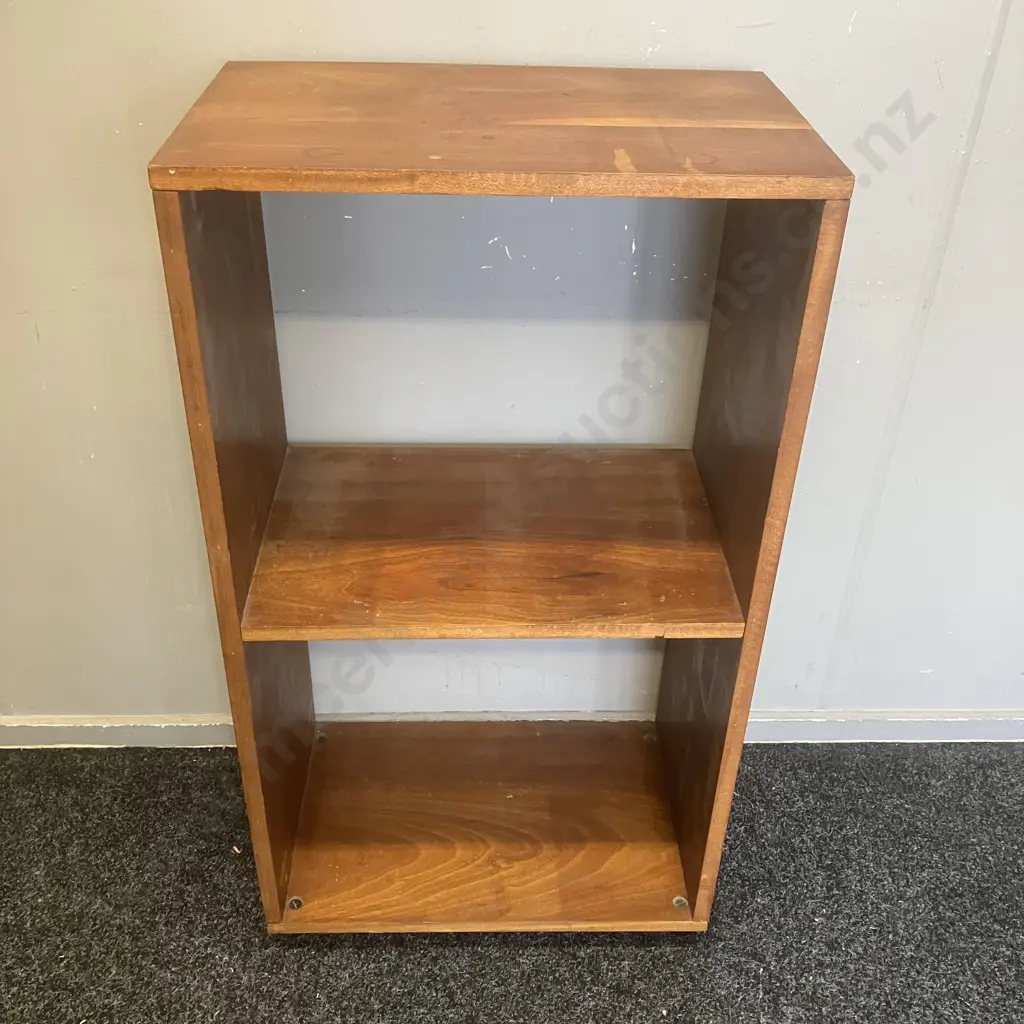 Oak Entertainment Stand. H99 W54 D34cm, Mobile Image 1++