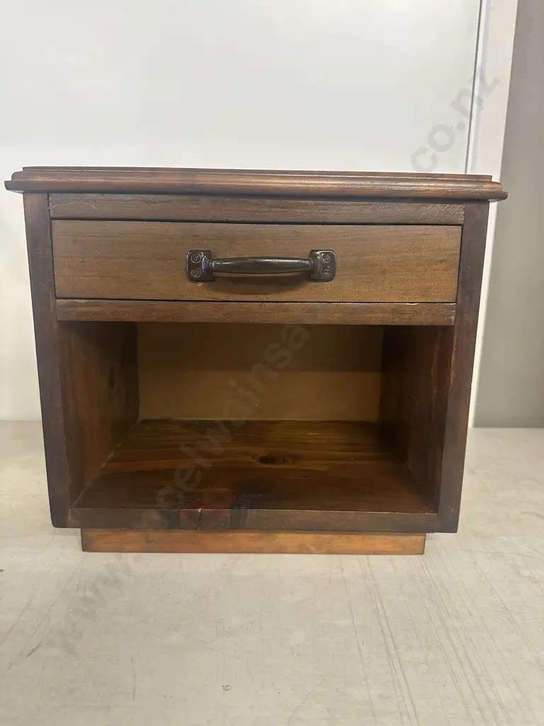 Small Stained Pine Single Drawer Unit H34,W38,D26cm. Image 1++