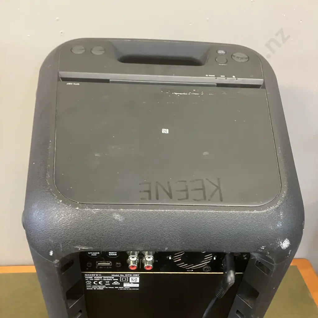 Sony GTK-XB7 Home Audio System Image 1++