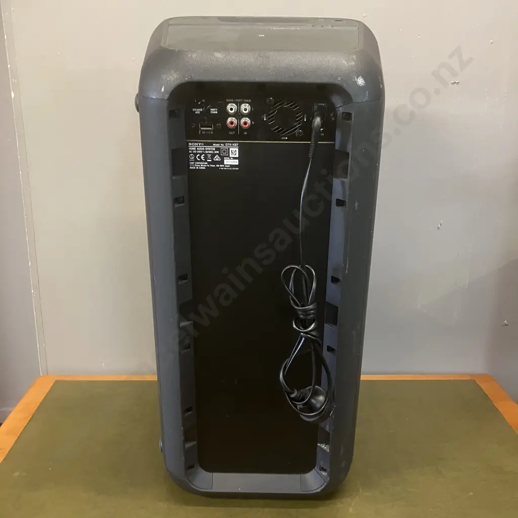 Sony GTK-XB7 Home Audio System Image 1++