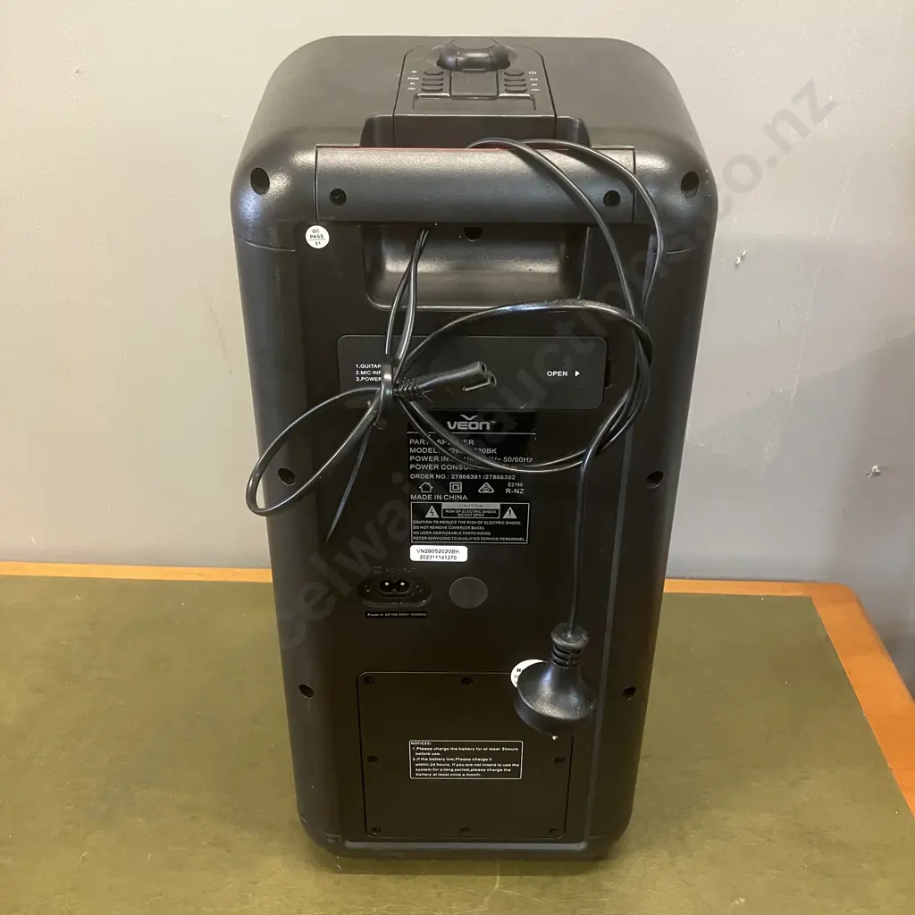 Veon Party Speaker Model VN26052020BK Image 1++