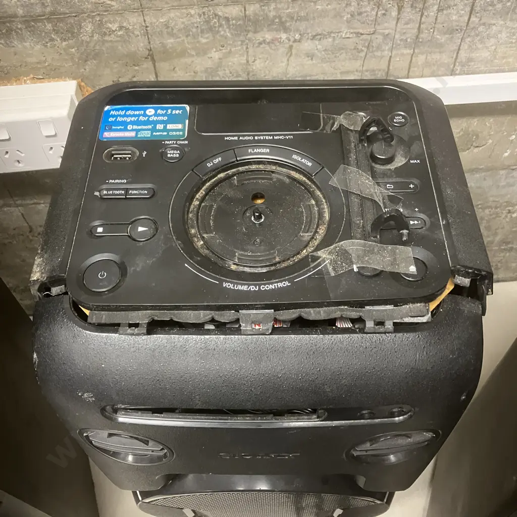 Anko Bluetooth Speaker, Bluetooth Grand Speaker, Veon Mini System With Damaged Sony MHC-V11 Image 1++