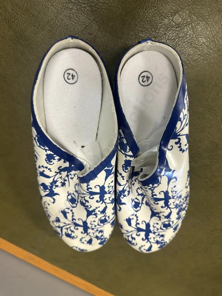 Blue & White Weather Proof Slip On Shoes Size 42 Image 1++