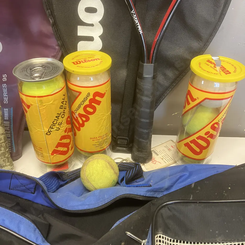 Pair of Wilson Tennis Racquets, Balls & Bag Image 1++