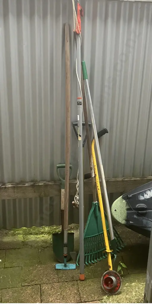 Garden Tools, Extendable Pruner. Edger, Rake Etc Image 1++