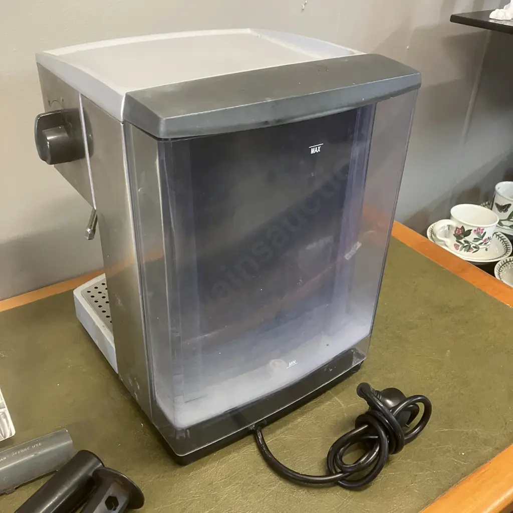 Sunbeam Cafe Latte EM5600 Coffee Machine Image 1++