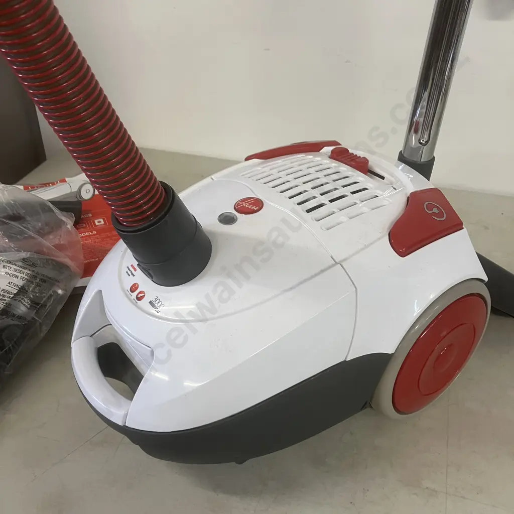Hoover Performance 3000 Vacuum Cleaner Image 1++