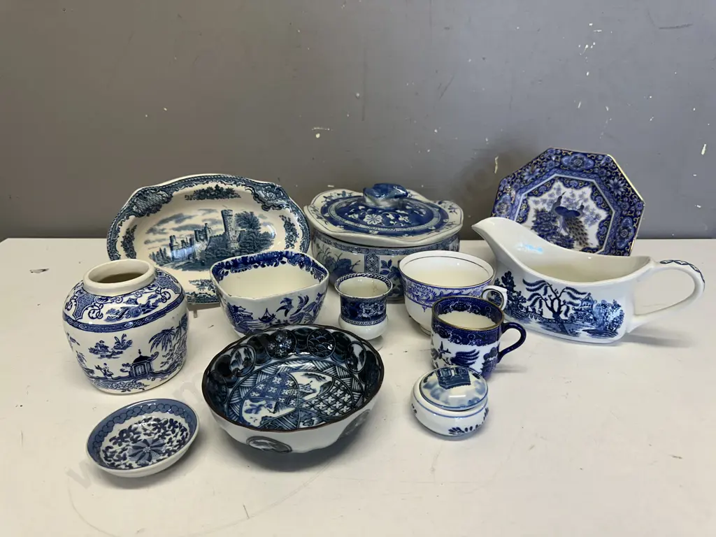 Selection Of Blue & White China Items Image 1++