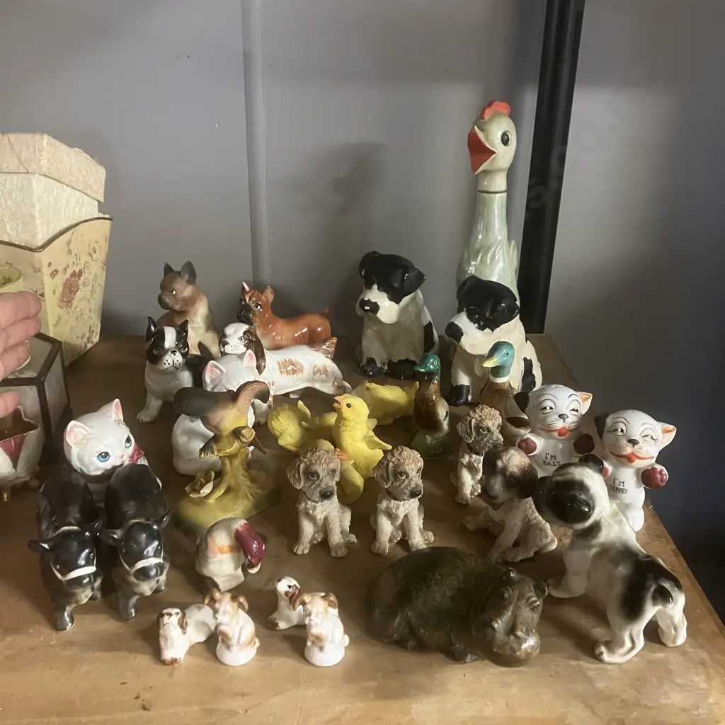 Box Lot Assorted Ornaments Etc Image 1++