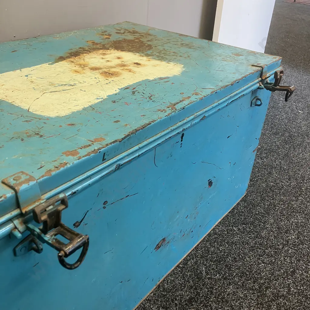 Vintage UANDI Uniform Case - 'Airtight Antproof' Best English Steel. H45 W91 D60cm Image 1++