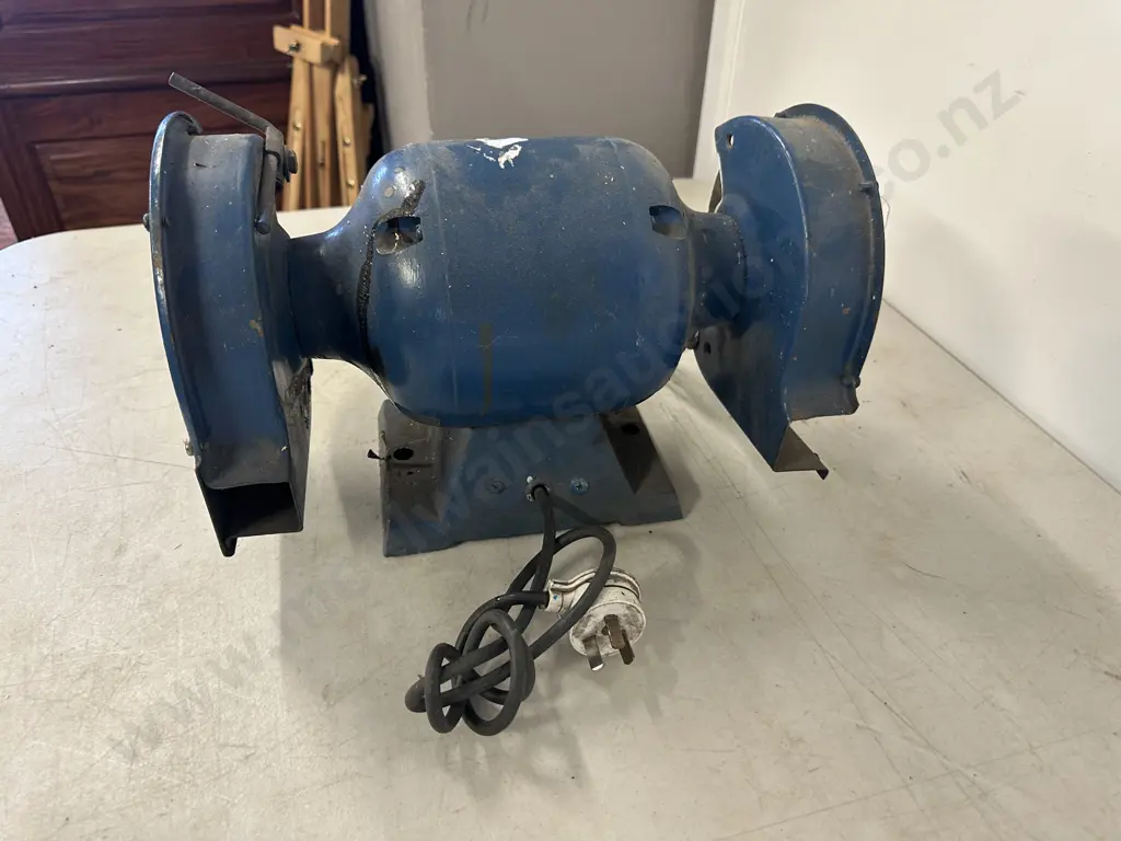 Bench Grinder Pull On Push Off Image 1++