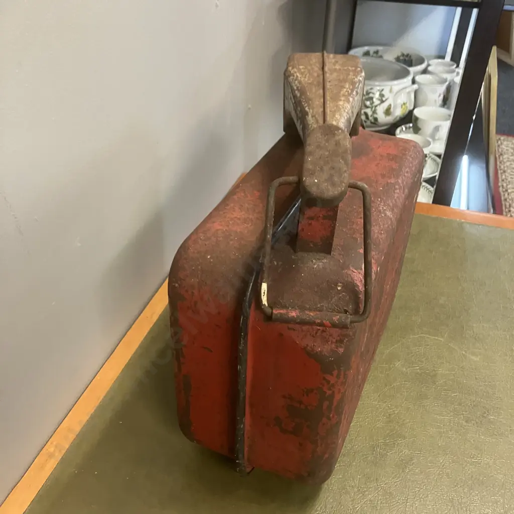 Vintage LESCO Pour-A-Can Image 1++