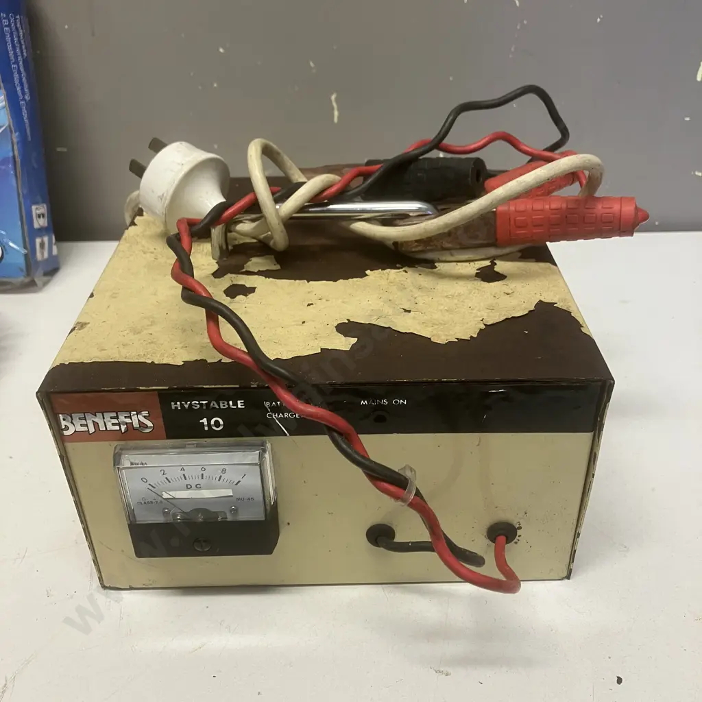 Benefis Hystable 10 Battery Charger No2214 With Derusting Weeding Wheel Image 1++