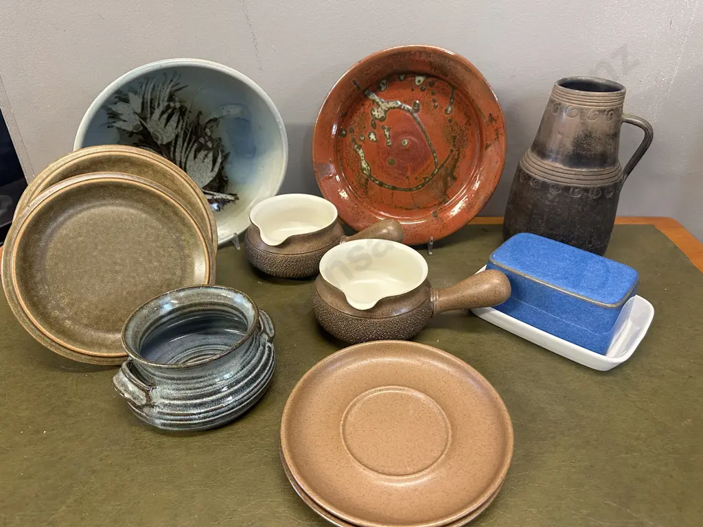 Selection Of Vintage Pottery Including Denby, Temuka Etc Image 1++